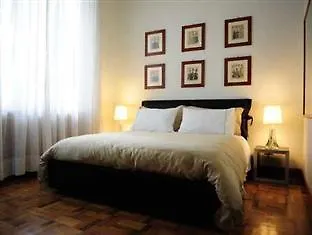 Houspitality Caesar Oda ve Kahvaltı 4*