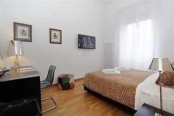 Houspitality Caesar Oda ve Kahvaltı 4*